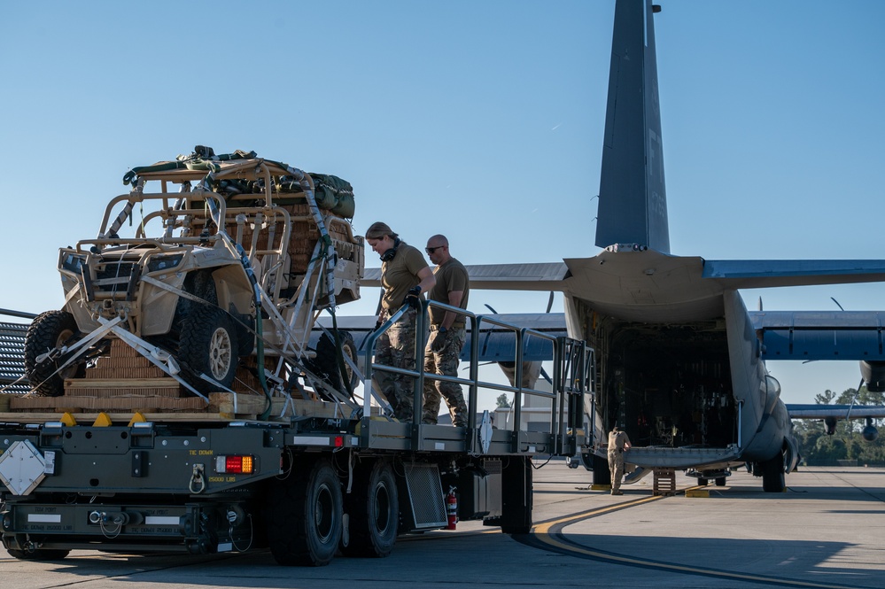 Airmen showcase expertise in air delivery operations