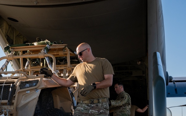 Airmen showcase expertise in air delivery operations
