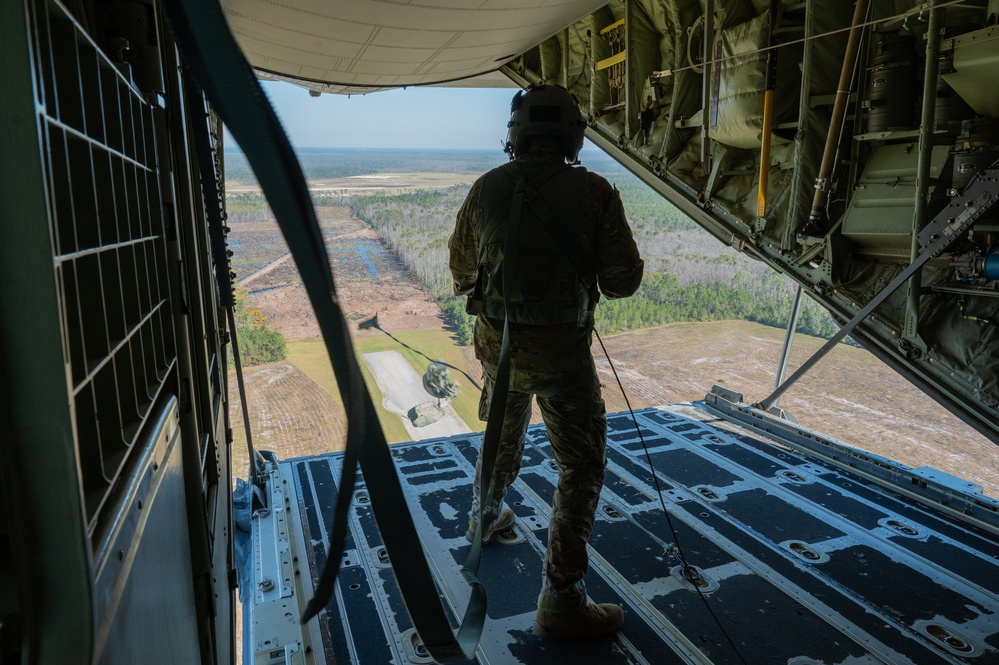 Airmen showcase expertise in air delivery operations