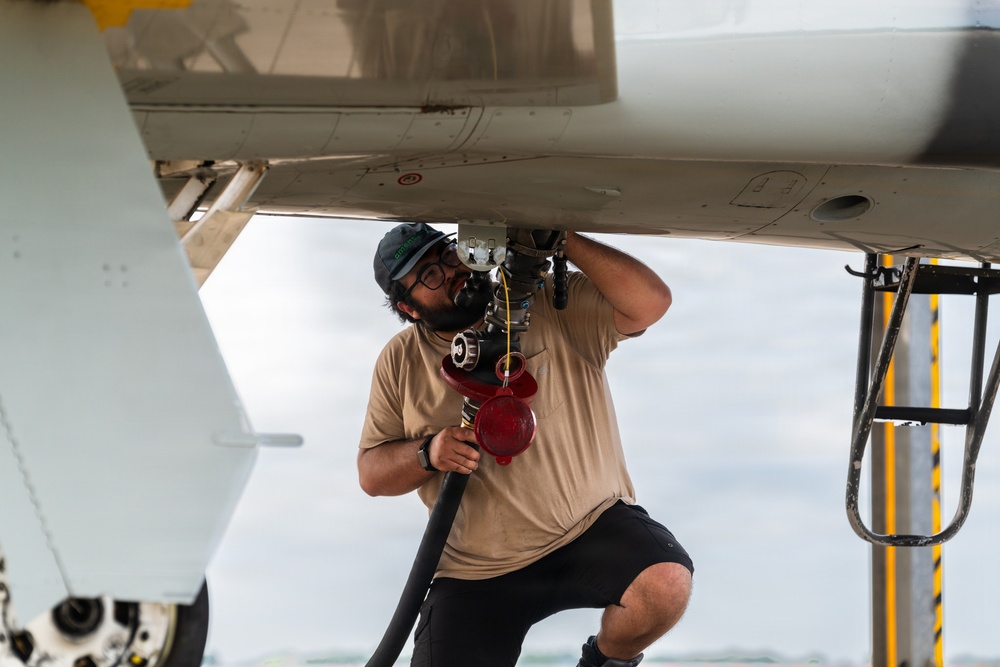 T-38 Fueling Operations T-38 Fueling Operations