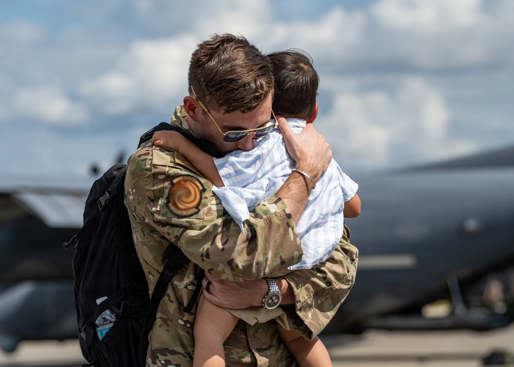 The moments we live for: Airmen return from deployment