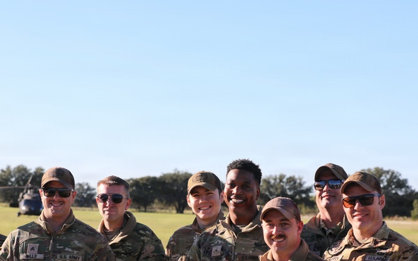 1-108th Assault Helicopter Battalion Conducts Bucket Training