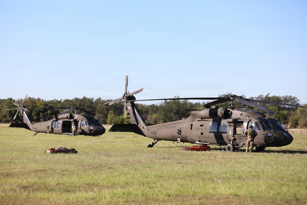 1-108th Assault Helicopter Battalion Conducts Bucket Training 1-108th Assault Helicopter Battalion Conducts Bucket Training