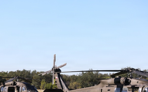 1-108th Assault Helicopter Battalion Conducts Bucket Training