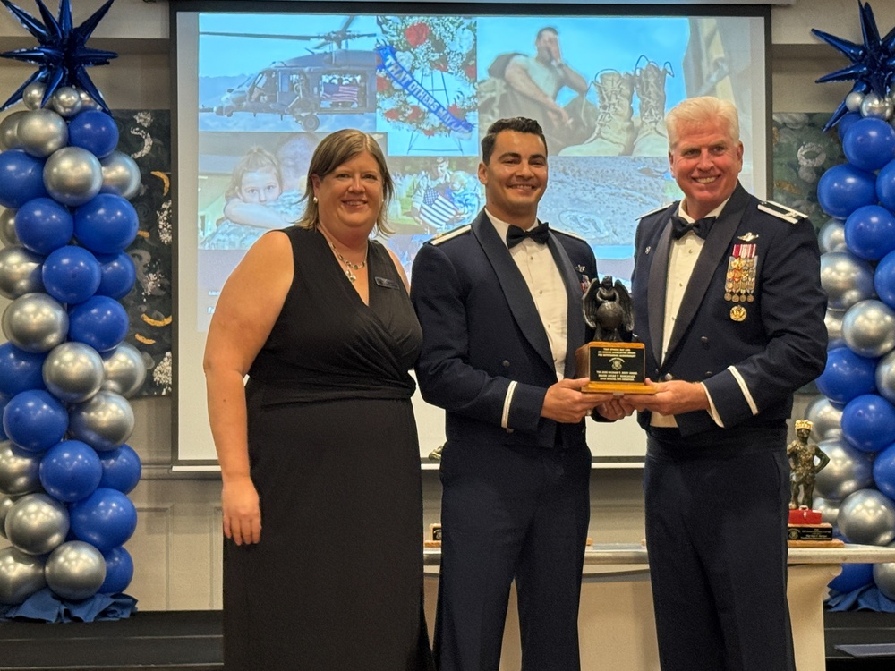 Air Rescue Association honors generations of heroes at annual symposium