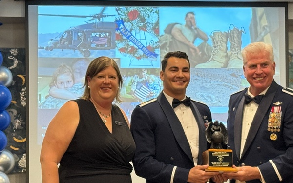 Air Rescue Association honors generations of heroes at annual symposium