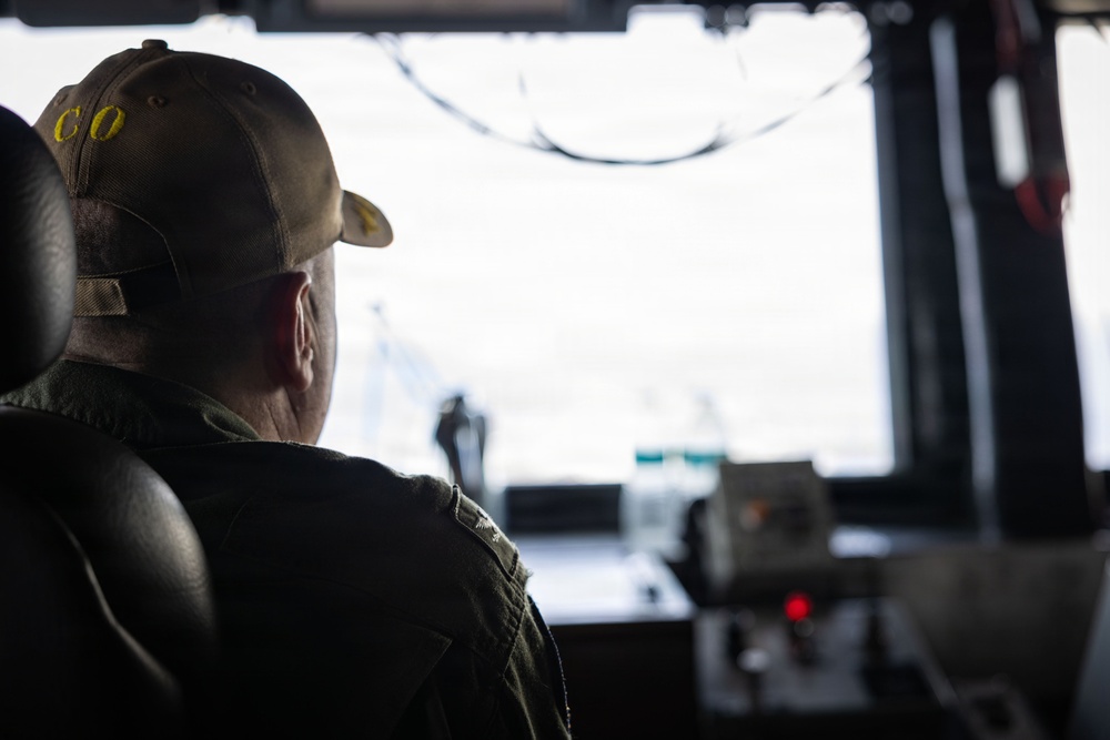 USS Iwo Jima Conducts a Replenishment-At-Sea with USNS Joshua Humphreys