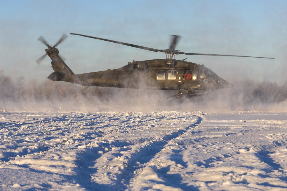 AKOM continues relief efforts at Napaskiak, Alaska during Operation Halong Response AKOM continues relief efforts at Napaskiak, Alaska during Operation Halong Response
