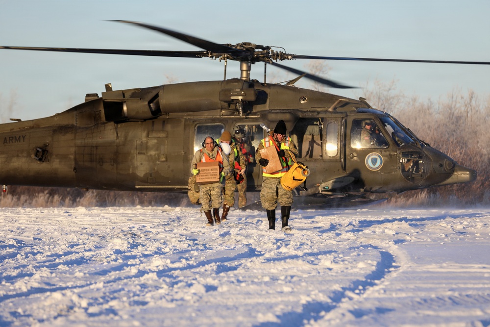 AKOM continues relief efforts at Napaskiak, Alaska during Operation Halong Response AKOM continues relief efforts at Napaskiak, Alaska during Operation Halong Response