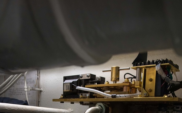 Ronald Reagan Sailors Keep Equipment Maintained