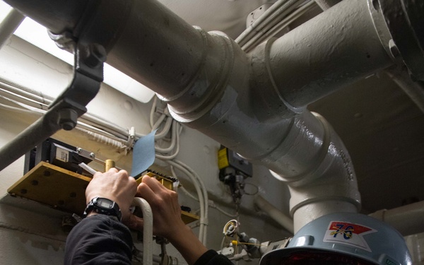 Ronald Reagan Sailors Keep Equipment Maintained