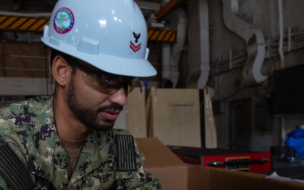 Ronald Reagan Sailors Keep Equipment Maintained