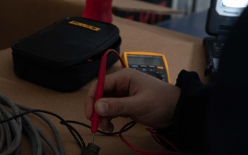 Ronald Reagan Sailors Keep Equipment Maintained