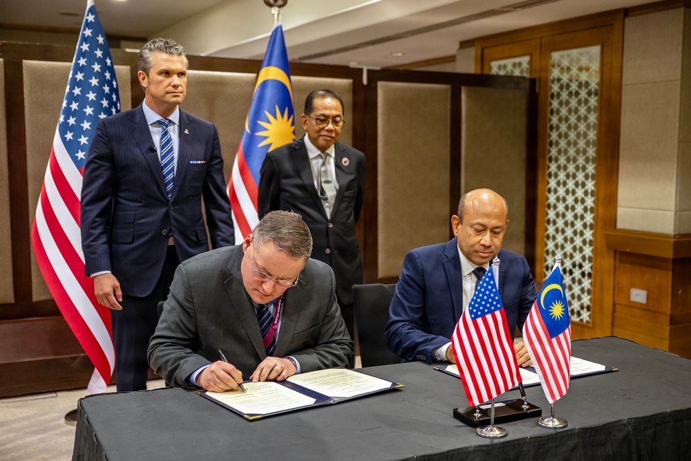 SW Hegseth Bilat with Malaysia MOD SW Hegseth Bilat with Malaysia MOD