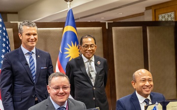 SW Hegseth Bilat with Malaysia MOD