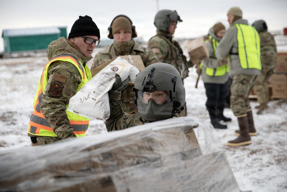 AKOM delivers relief supplies to Nunapitchuk, Alaska during Operation Halong Response AKOM delivers relief supplies to Nunapitchuk, Alaska during Operation Halong Response