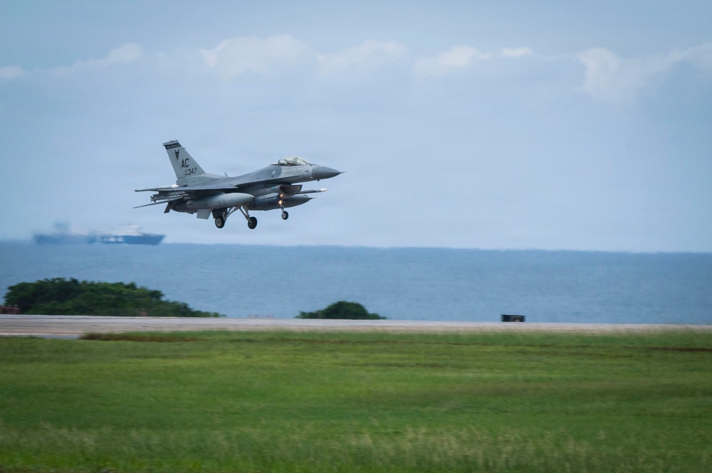 New Jersey F-16s round out latest U.S. fighter rotation at Kadena