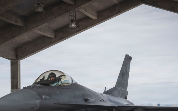 New Jersey F-16s round out latest U.S. fighter rotation at Kadena