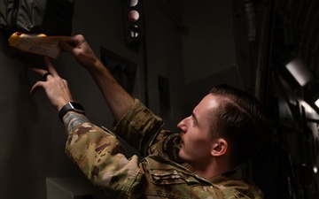 16th EAS delivers cargo within CENTCOM