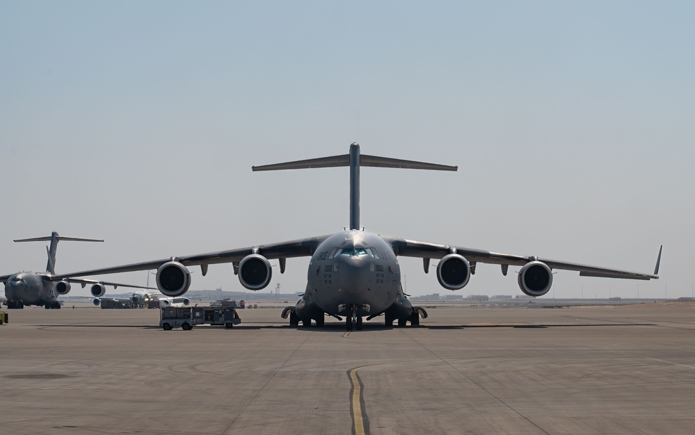 16th EAS delivers cargo within CENTCOM