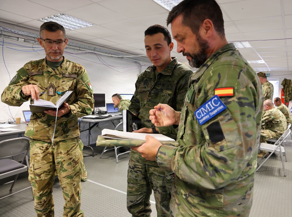 Avenger Triad 25 Avenger Triad 25