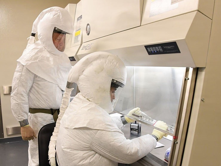Pentagon lab techs analyze a sample