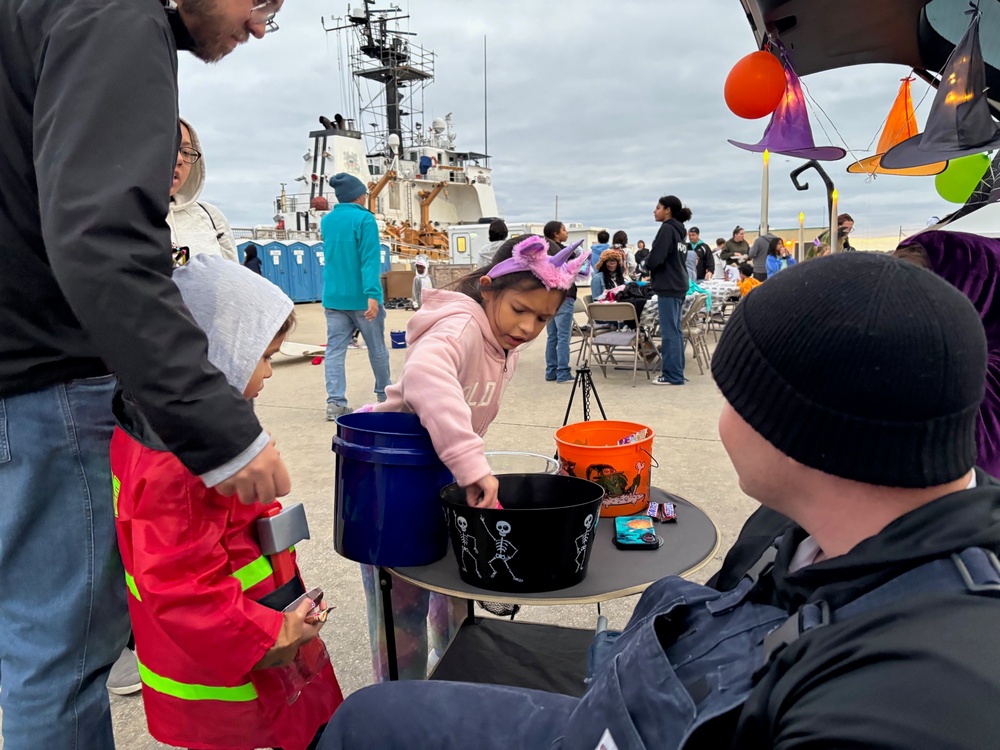 USO Northwest Florida, USCG Cutter Diligence Host Trunk-or-Treat Onboard NAS Pensacola for Naval Station Guantanamo Bay Non-Mission Essential Personnel