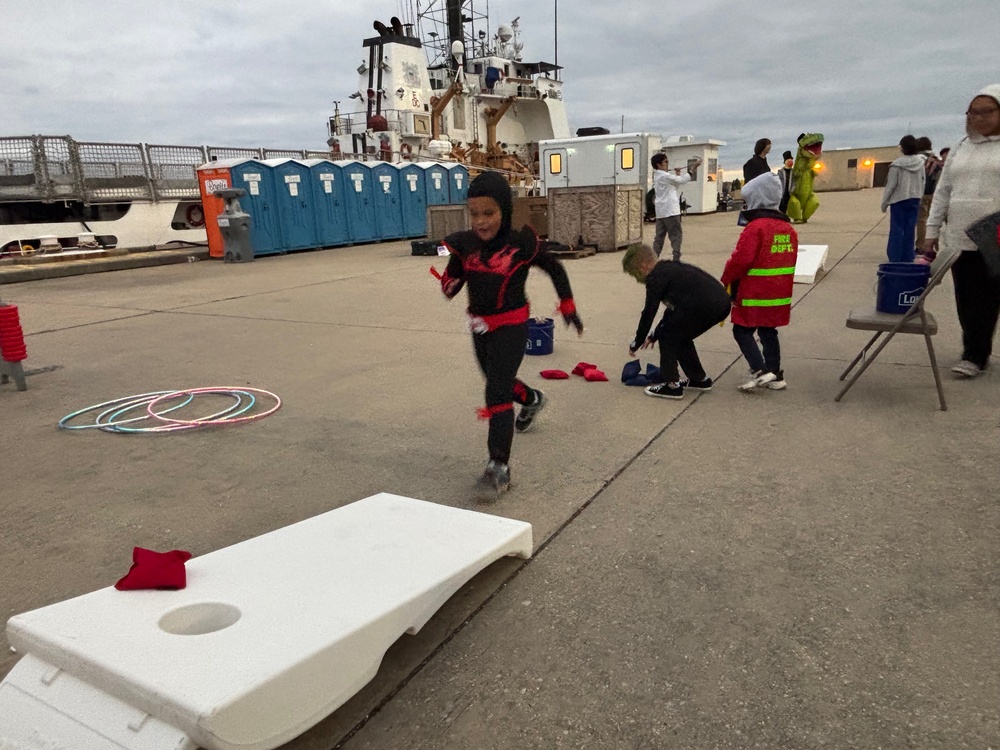 USO Northwest Florida, USCG Cutter Diligence Host Trunk-or-Treat Onboard NAS Pensacola for Naval Station Guantanamo Bay Non-Mission Essential Personnel