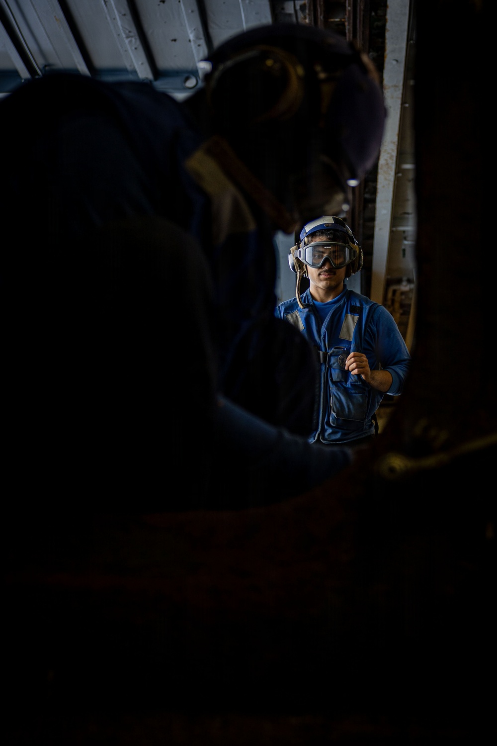 USS Iwo Jima Sailors Conduct Preservation