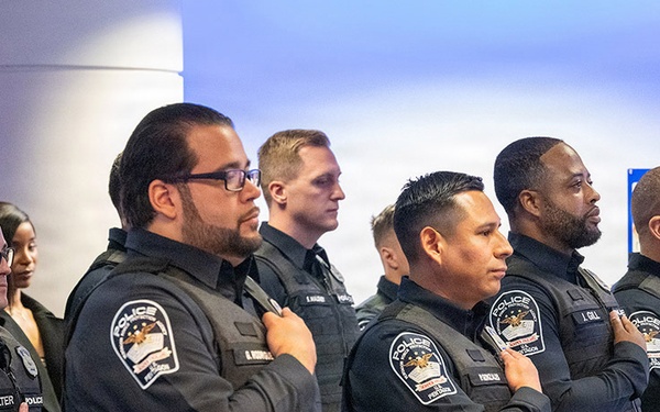 New Pentagon police officers take their oath