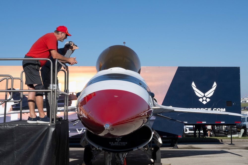 Whiteman Airmen team up with NASCAR driver Bubba Wallace
