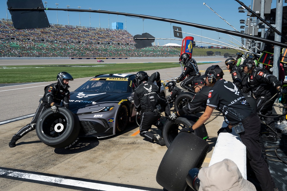 Whiteman Airmen team up with NASCAR driver Bubba Wallace