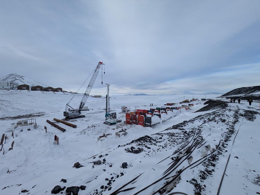 Seabees Support Operation Deep Freeze