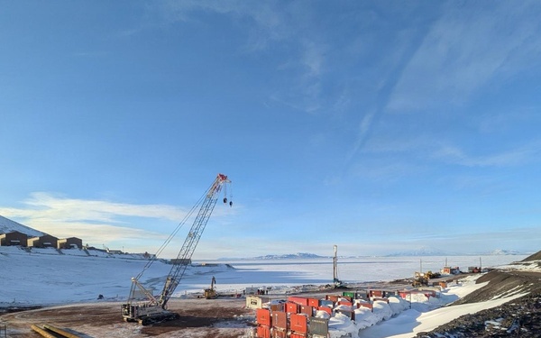 Return To Ice: Seabees support Operation Deep Freeze