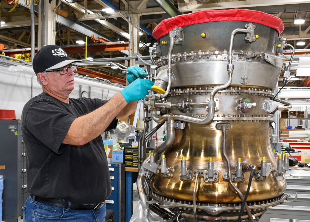 FRCE expands fleet support with first CH-53K engine induction