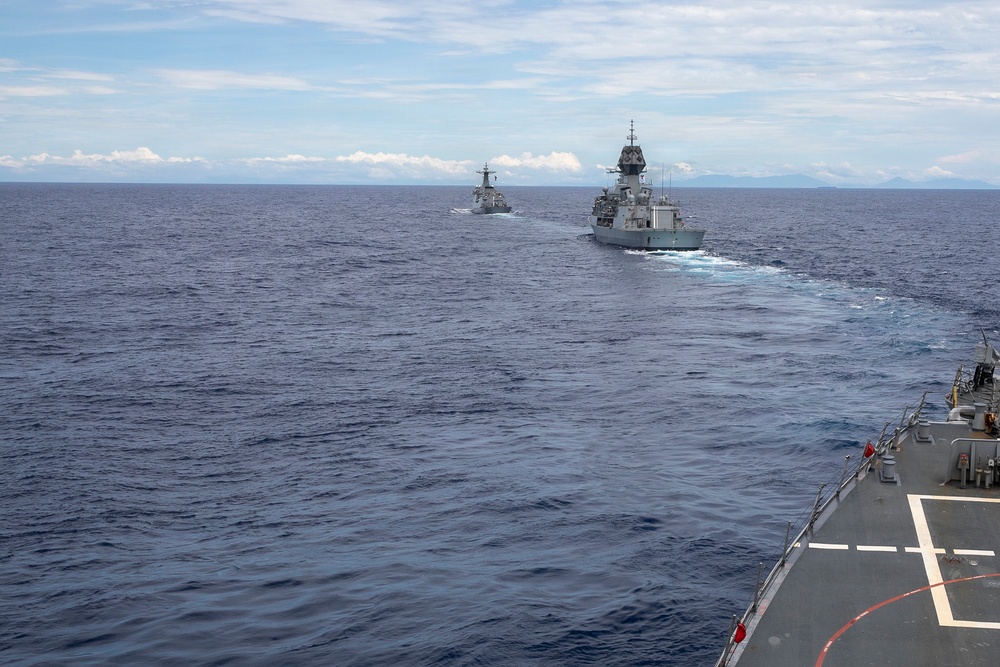 Australia, New Zealand, Philippines and U.S. Conduct Maritime Cooperative Activity Australia, New Zealand, Philippines and U.S. Conduct Maritime Cooperative Activity