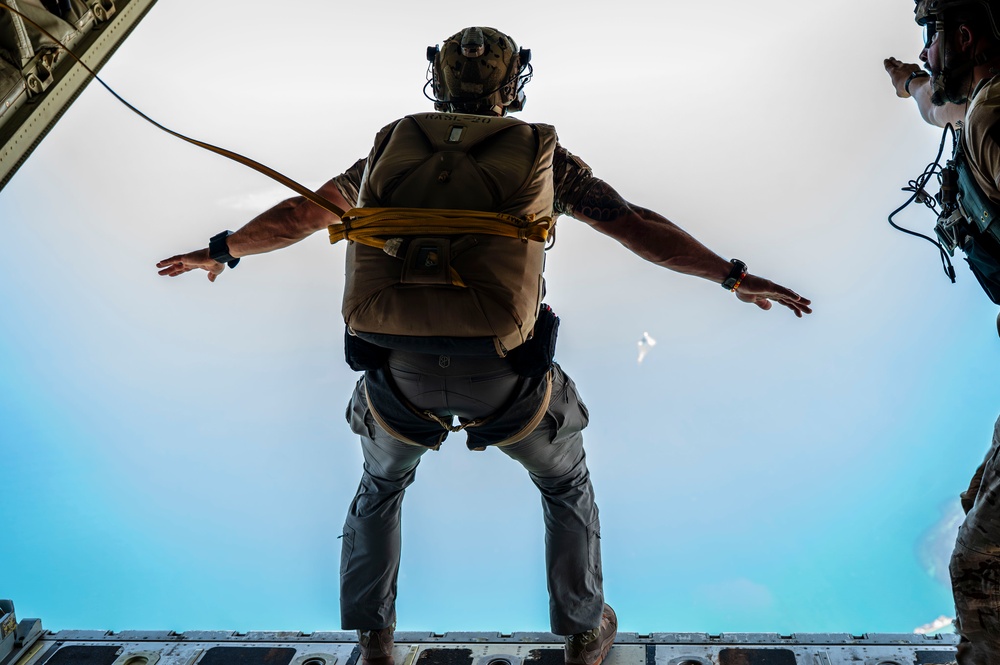 82nd EQRS Conducts Jump Proficiency Training