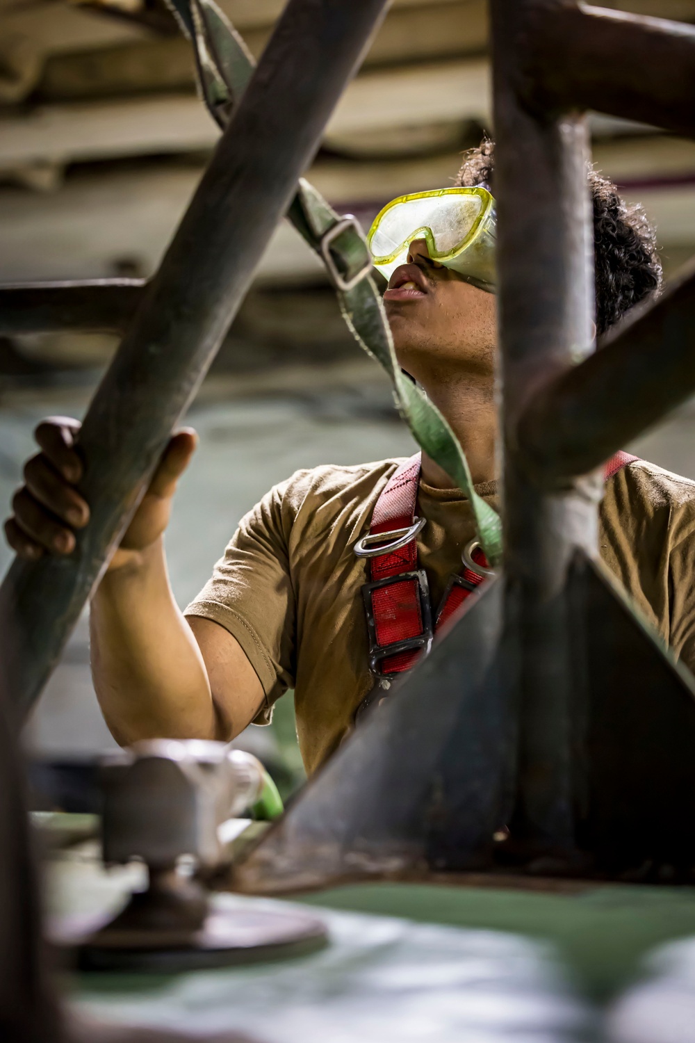 USS Iwo Jima Conducts Preservation Maintenance