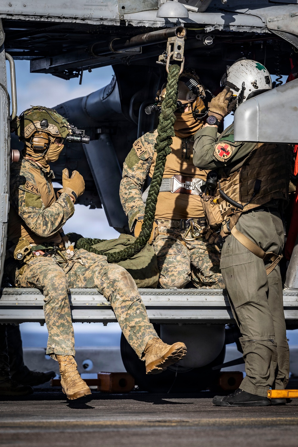 22nd MEU Conducts Fast Rope Training Onto The USS Iwo Jima (LHD 7)