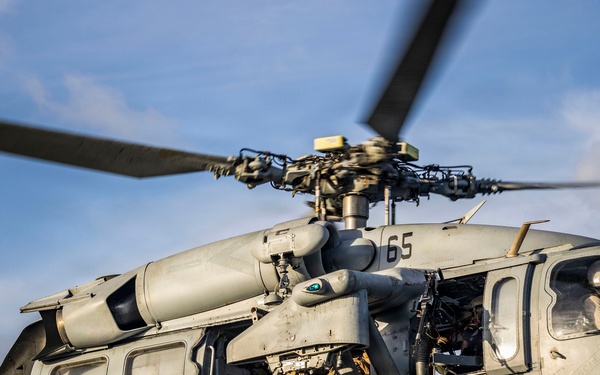 22nd MEU Conducts Fast Rope Training Onto The USS Iwo Jima (LHD 7)
