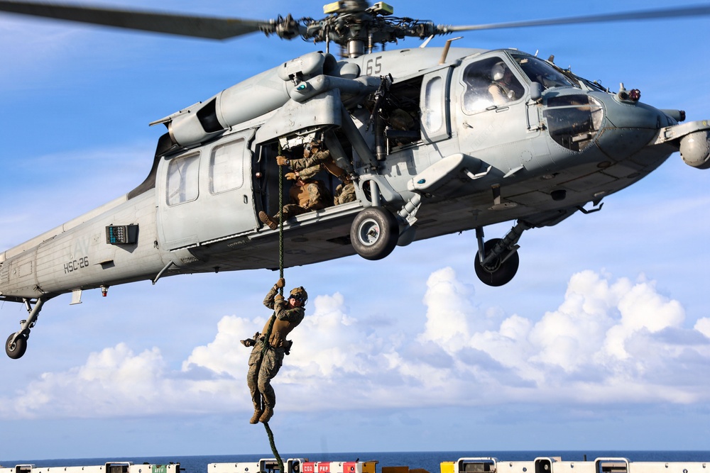 Marines Conduct Fast Rope Training