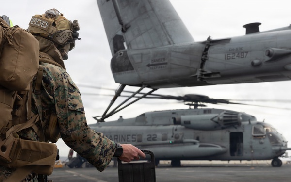 22nd MEU(SOC) | Marines Depart San Antonio to Train