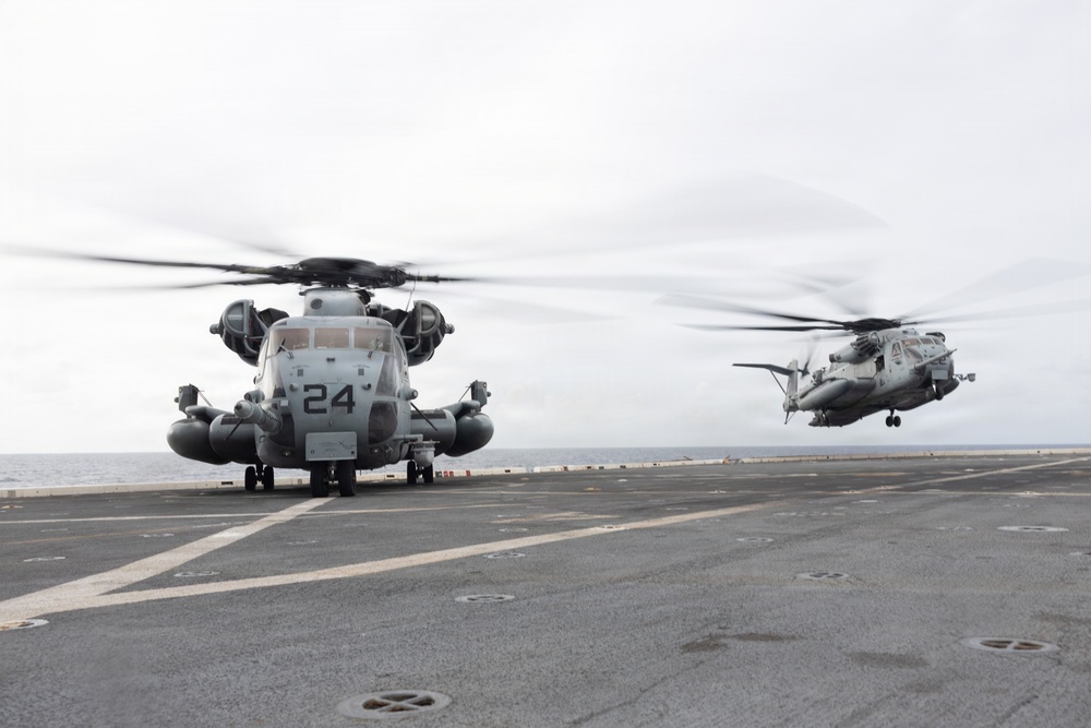 22nd MEU(SOC) | Marines Depart San Antonio to Train