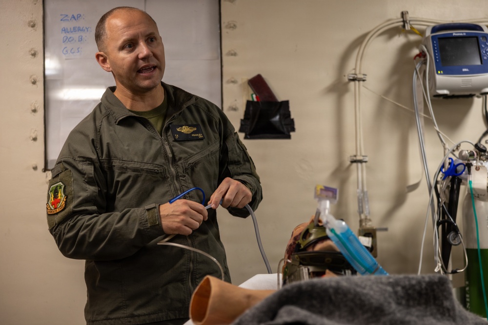 22nd MEU(SOC) | CLB 26 Corpsman Conduct En Route Care Training