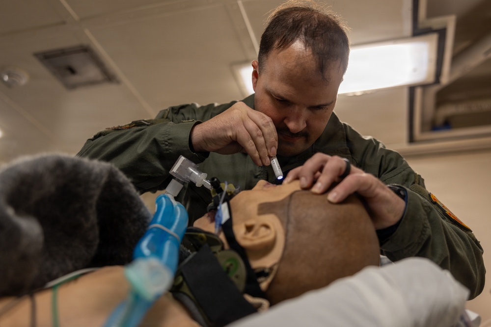 22nd MEU(SOC) | CLB 26 Corpsman Conduct En Route Care Training