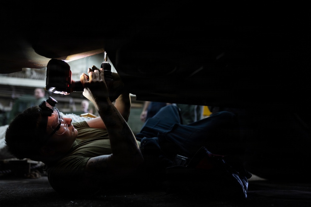 22nd MEU(SOC) | CLB 26 Conduct Heavy Equipment Maintenance