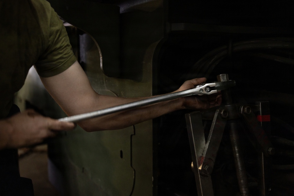 22nd MEU(SOC) | CLB 26 Conduct Heavy Equipment Maintenance