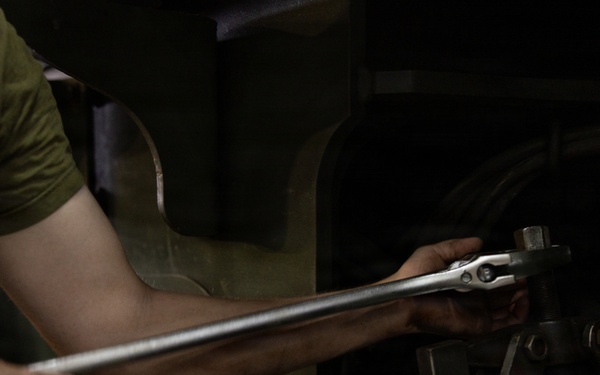 22nd MEU(SOC) | CLB 26 Conduct Heavy Equipment Maintenance