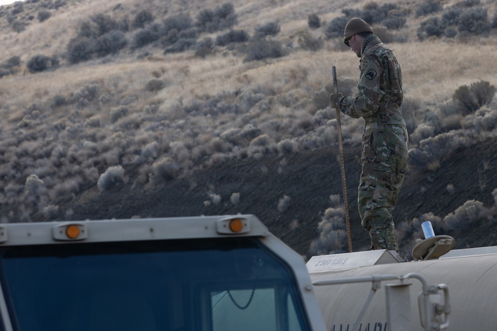 16th CAB Refuels AH-64 Apaches at Rising Thunder 25