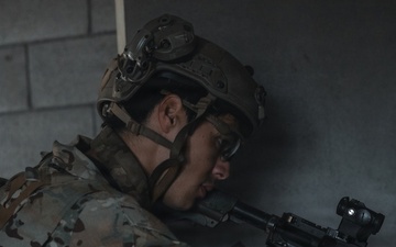 Green Berets Conduct CQB Training to Strengthen Small-Unit Tactics